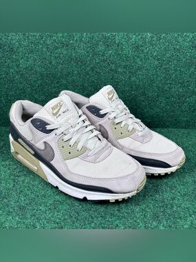 Nike Air Max 90 Men's Size 10.5 Light Bone Neutral Olive Sneakers DM0029-011